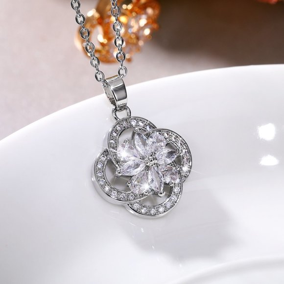 Jewelry - Necklace